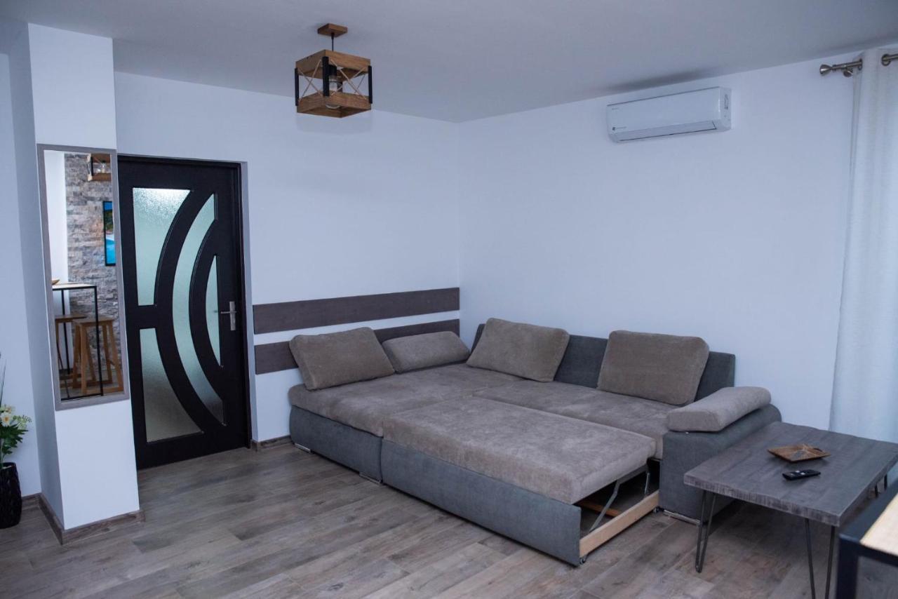 Green Apartments Oradea Ngoại thất bức ảnh
