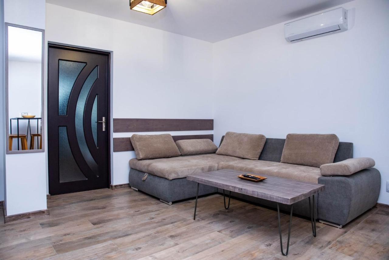 Green Apartments Oradea Ngoại thất bức ảnh