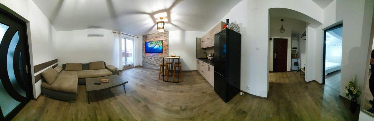 Green Apartments Oradea Ngoại thất bức ảnh