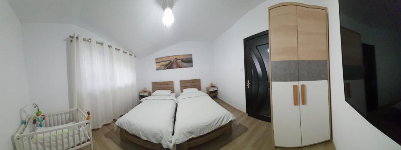Green Apartments Oradea Ngoại thất bức ảnh