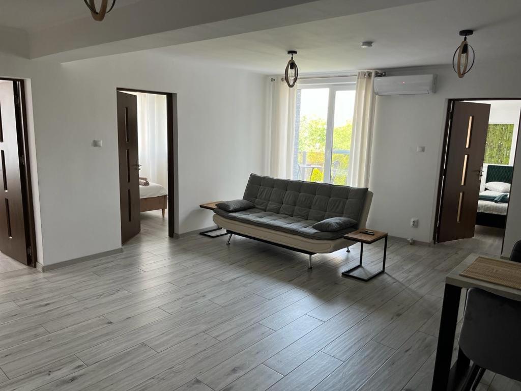 Green Apartments Oradea Ngoại thất bức ảnh